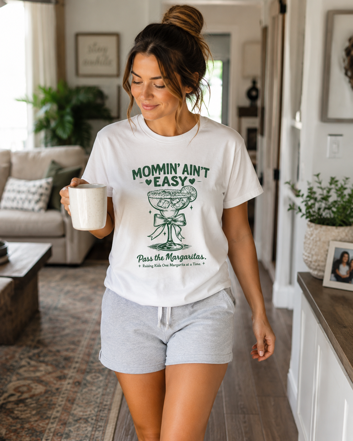 💚 Mommin’ Ain’t Easy – Pass the Margaritas Graphic Tee 💚